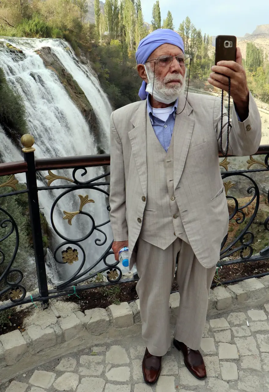 Türkiye'nin en büyüğü 'Tortum Şelalesi' artık 24 saat gezilebiliyor 7