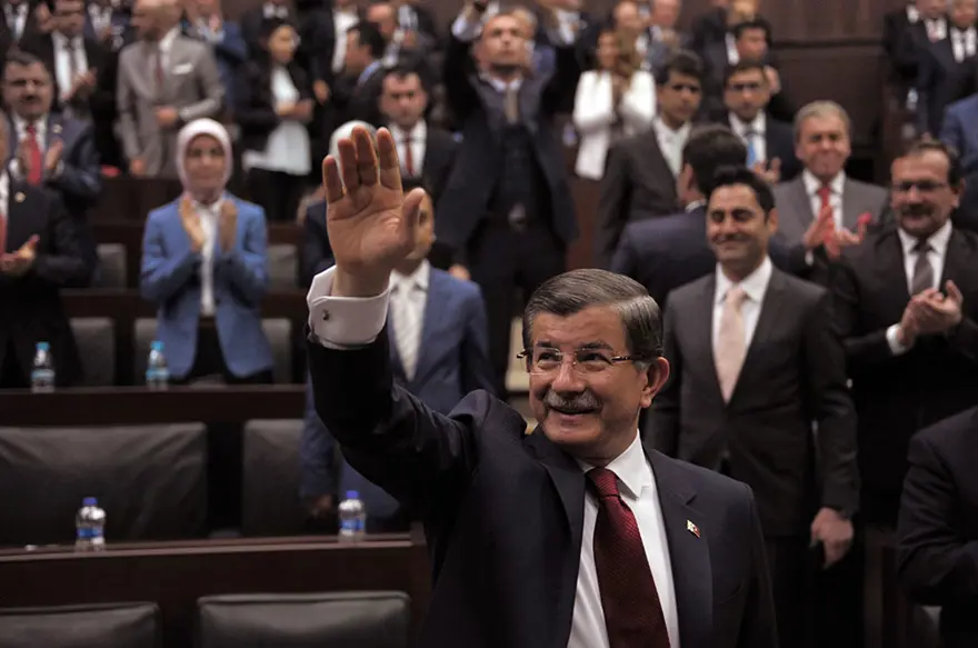 Erdoğan - Davutoğlu görüşmesi ve kongre kararı dünya basınında 6