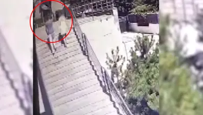 15. kattan cam üstüne böyle düştü