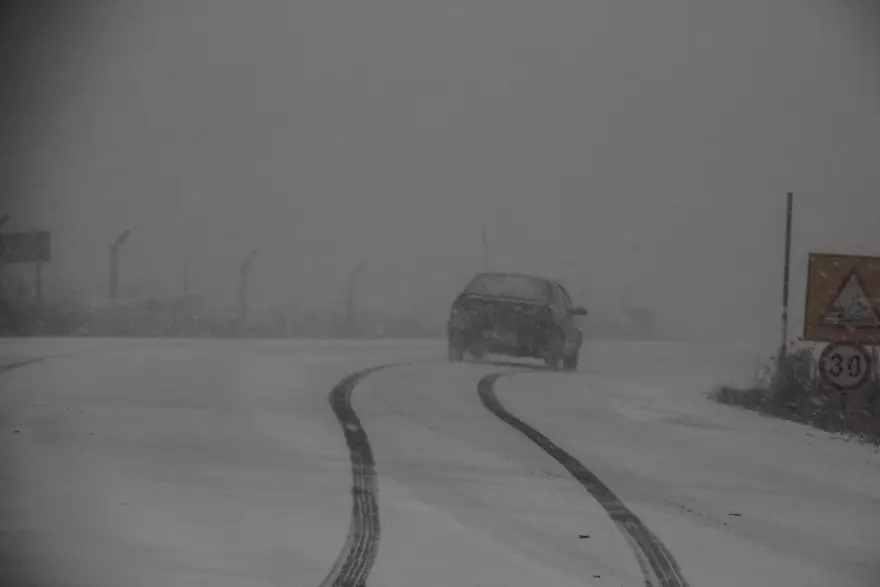 Ağrı-Iğdır karayolu ulaşıma kapandı 19