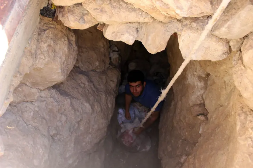 Buz mağaralarında saklanıyor: Kışın sofrada yerini alıyor 2 Buz mağaralarında saklanıyor: Kışın sofrada yerini alıyor 2