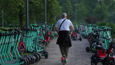 Elektrikli Skuter Yönetmeliğinde değişiklik. Alanları yazılımla sınırlandırılacak