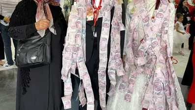 Babaanneden tek torununa takı sürprizi: Ev, araba, arsa...