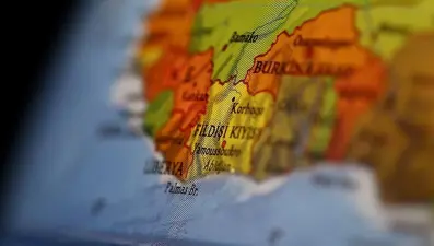 Fildişi Sahili'nde halk sandık başında