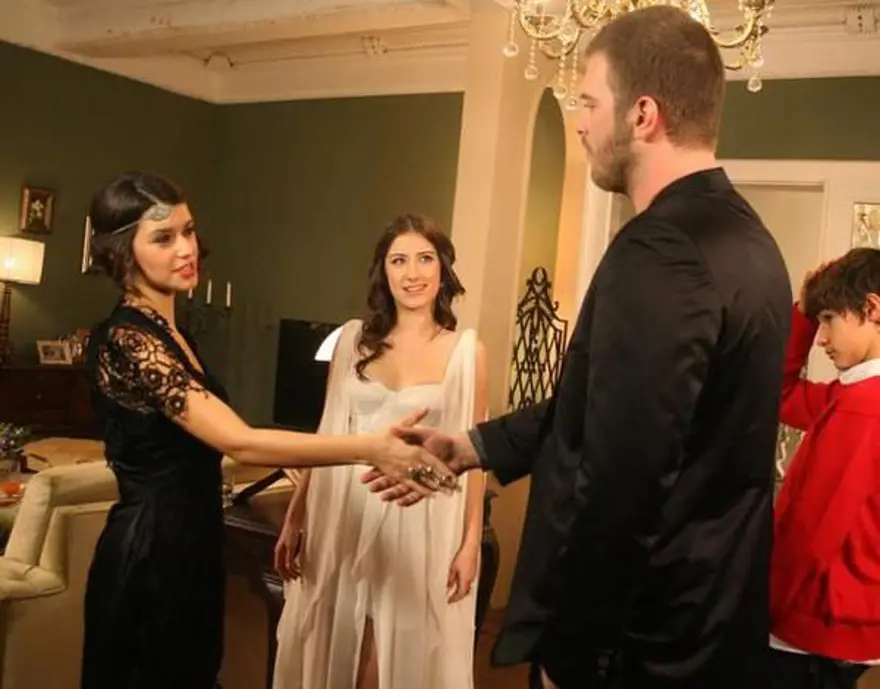 Hazal Kaya: Hayatı Aşk-ı Memnu zannediyorlar 3