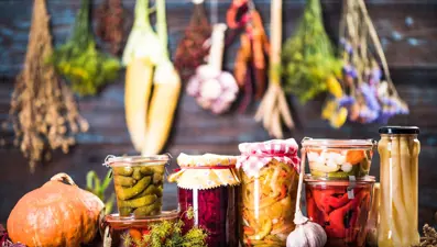 Turşuluklar tezgahlarda: Fiyatlar ne kadar, turşu yapmanın püf noktaları neler?