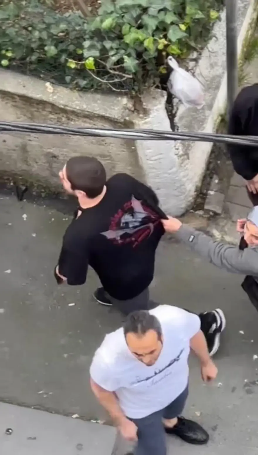 İstanbul’da “Bina kötü kokuyor” kavgası: 7 yaralı 1