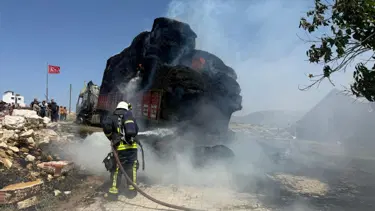 Antalya'da saman yüklü tırda yangın