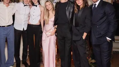 Beckham ailesi, Paris Moda Haftası&#x27;nda: &quot;Seninle gurur duyuyoruz&quot;
