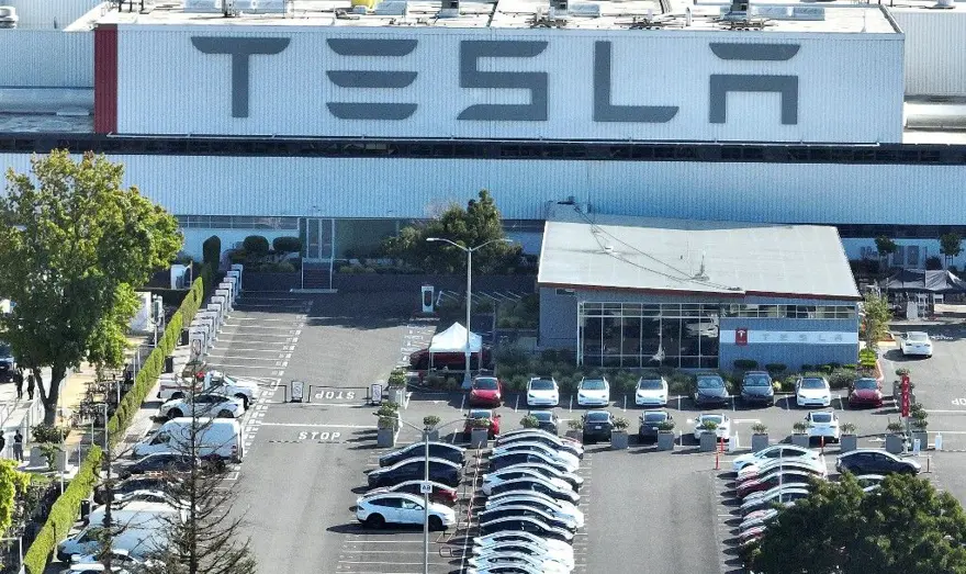 ELEKTRİKLİ ARAÇ ÜRETİMİNDE ZİRVEDEYDİ 1