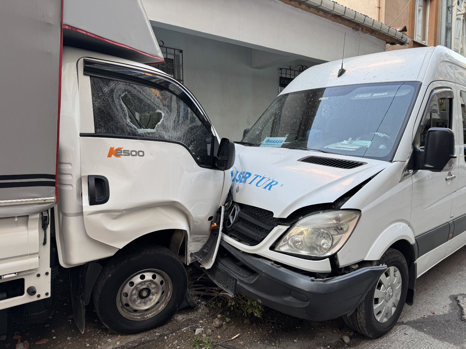 Maltepe'de kamyonetin çarptığı kadın öldü