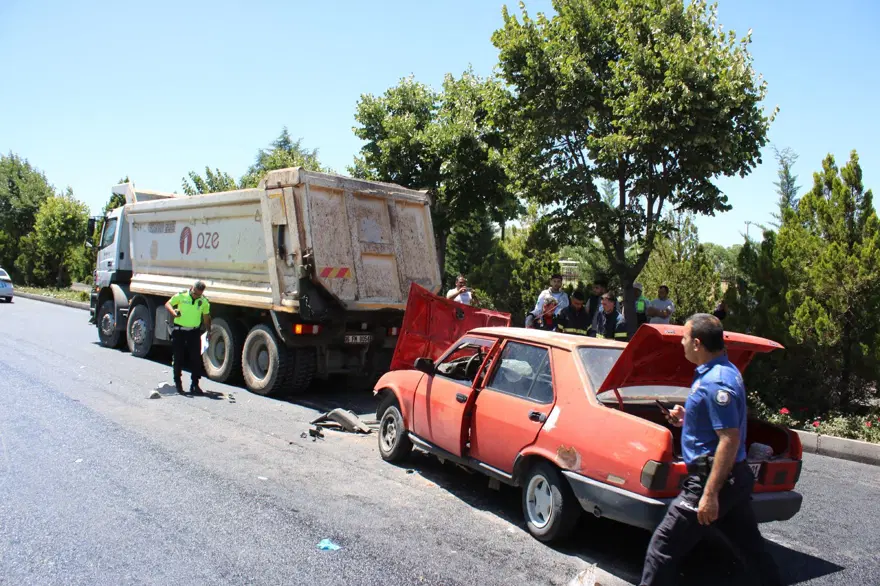Trafiğe kapalı yolda feci kaza: 2 ölü, 2 yaralı 