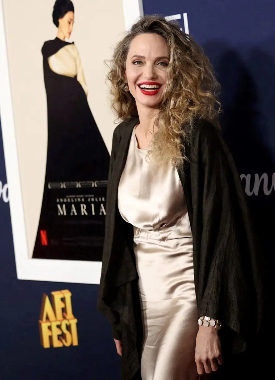 OSCAR'A ADAY GÖSTERİLEBİLİR 3 OSCAR'A ADAY GÖSTERİLEBİLİR 3