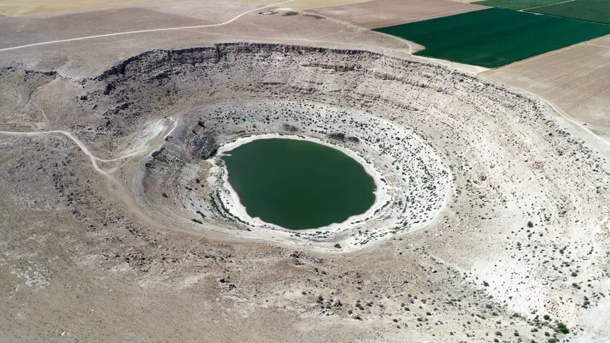 Bir zamanlar pembeydi... Meyil Gölü tamamen kurudu 2