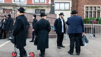 New York'ta sinagogun bitişiğindeki bina kaçak tünel nedeniyle tahliye edildi