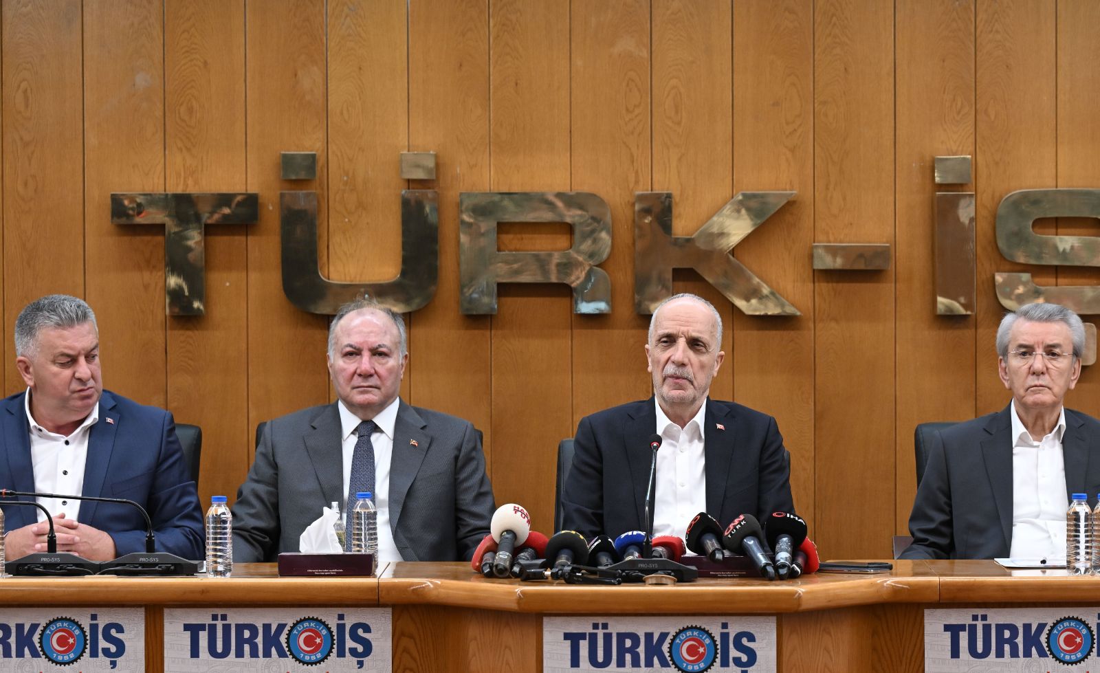 TÜRK-İŞ Başkanı Atalay, emekli maaşlarında oluşacak farklara dikkat çekti: "En az 5 ile 12 bin arasında para farkı var"