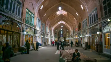 İran'da tarihi Tebriz Çarşısı corona virüs nedeniyle kapatıldı