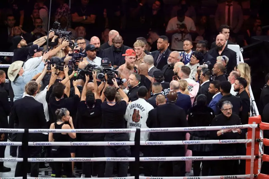 Mike Tyson-Jake Paul düellosu izleyici rekoru kırdı: Tyson'a 50 milyon dolar! 5