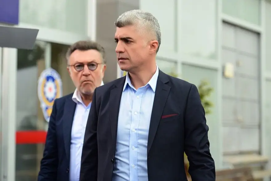 Özcan Deniz’in 300 dolarlık konser biletleri günler öncesinden tükendi (İsrail'de Özcan Deniz izdihamı) 6