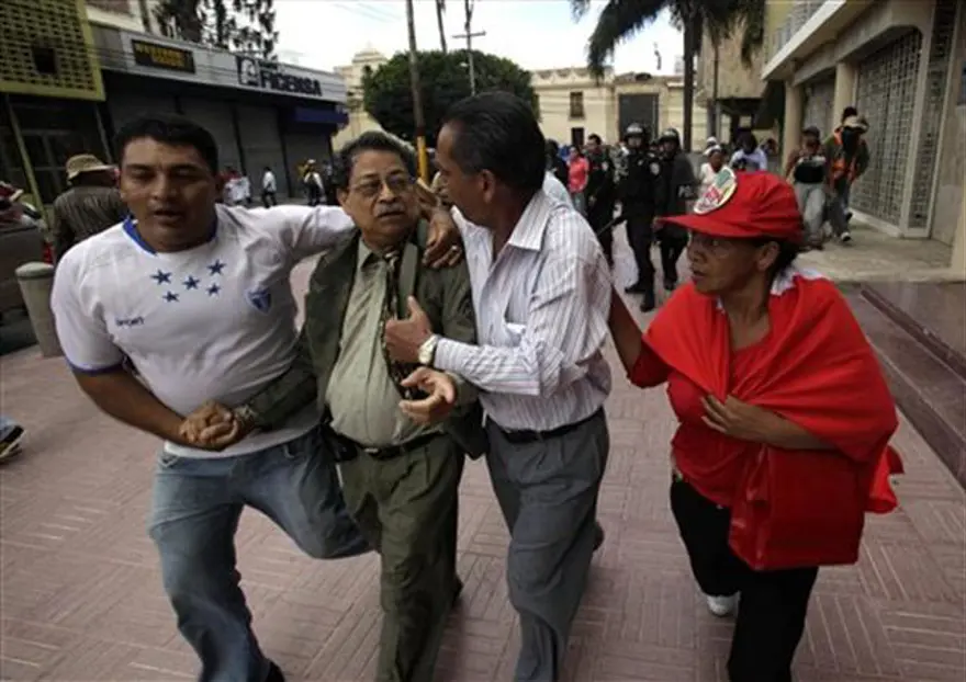 Honduras'ta sular durulmuyor 8