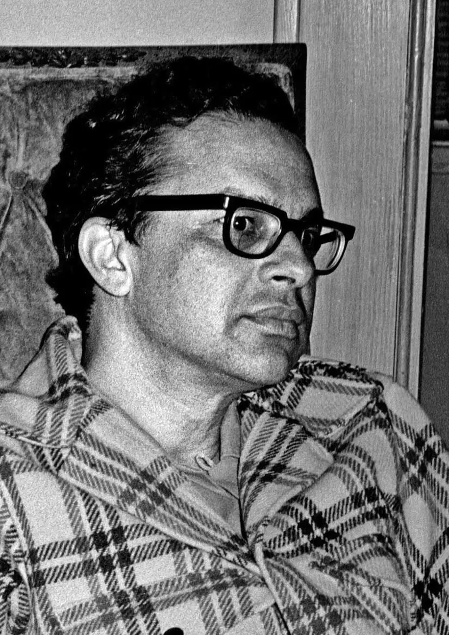 24 ŞUBAT 1977 11 24 ŞUBAT 1977 11