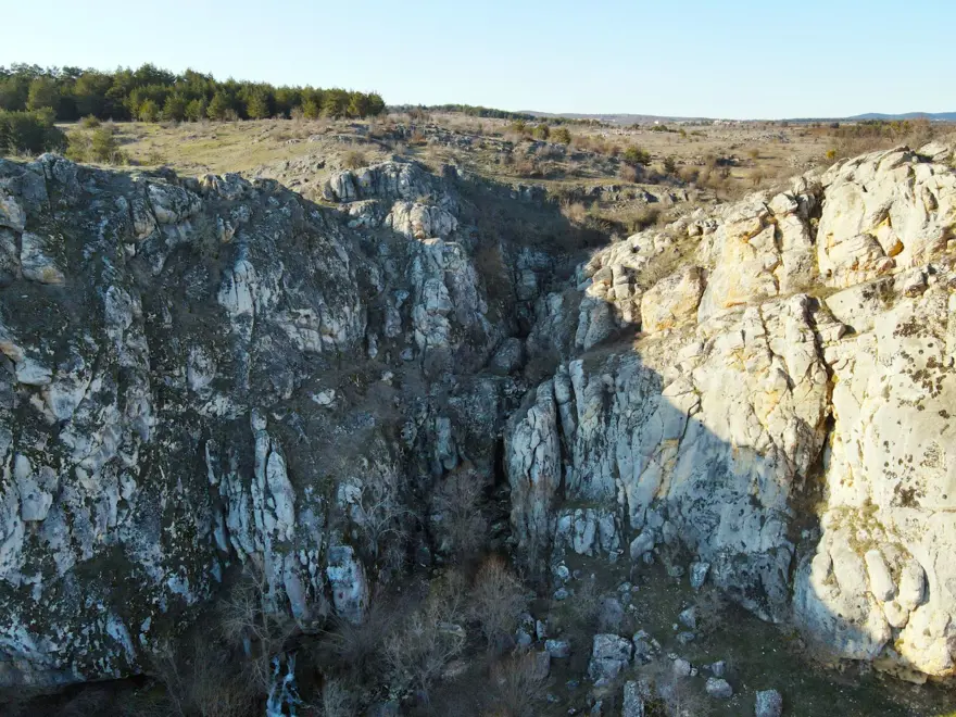 Gelinkayası Şelalesi'nde korkutan görüntü 3 Gelinkayası Şelalesi'nde korkutan görüntü 3