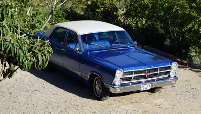 Klasik otomobiline gözü gibi bakıyor: Kendisi 62 arabası 54 yaşında