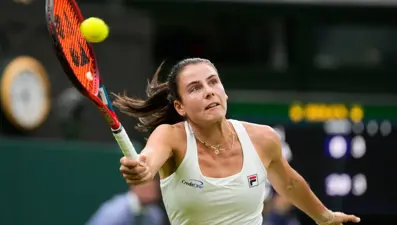 Federer, Nadal ve Djokovic'i geride bıraktı: Emma Navarro'nun serveti dudak uçuklattı