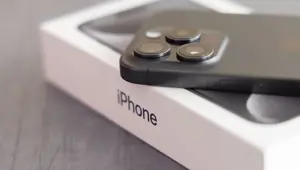 iPhone siparişleri yetişmiyor! Apple rakibiyle çalışacak, iPhone fiyatları artabilir!