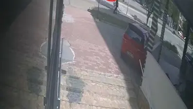 Antalya'da otomobil ile motosiklet çarpıştı: 2 yaralı