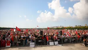 Aşı karşıtları miting yaptı: İşte kareler