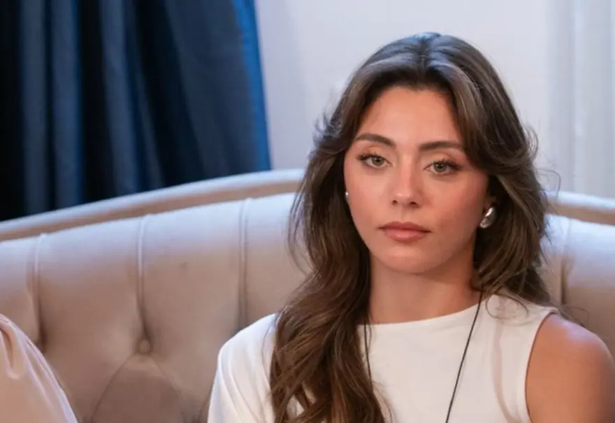 SILA TÜRKOĞLU KİMDİR? 2 SILA TÜRKOĞLU KİMDİR? 2