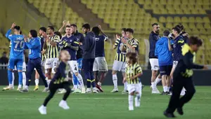 Ali Koç ilk kupasına yakın: Fenerbahçe 9 yıllık hasretini bitirmek için sahaya çıkacak Ali Koç ilk kupasına yakın: Fenerbahçe 9 yıllık hasretini bitirmek için sahaya çıkacak