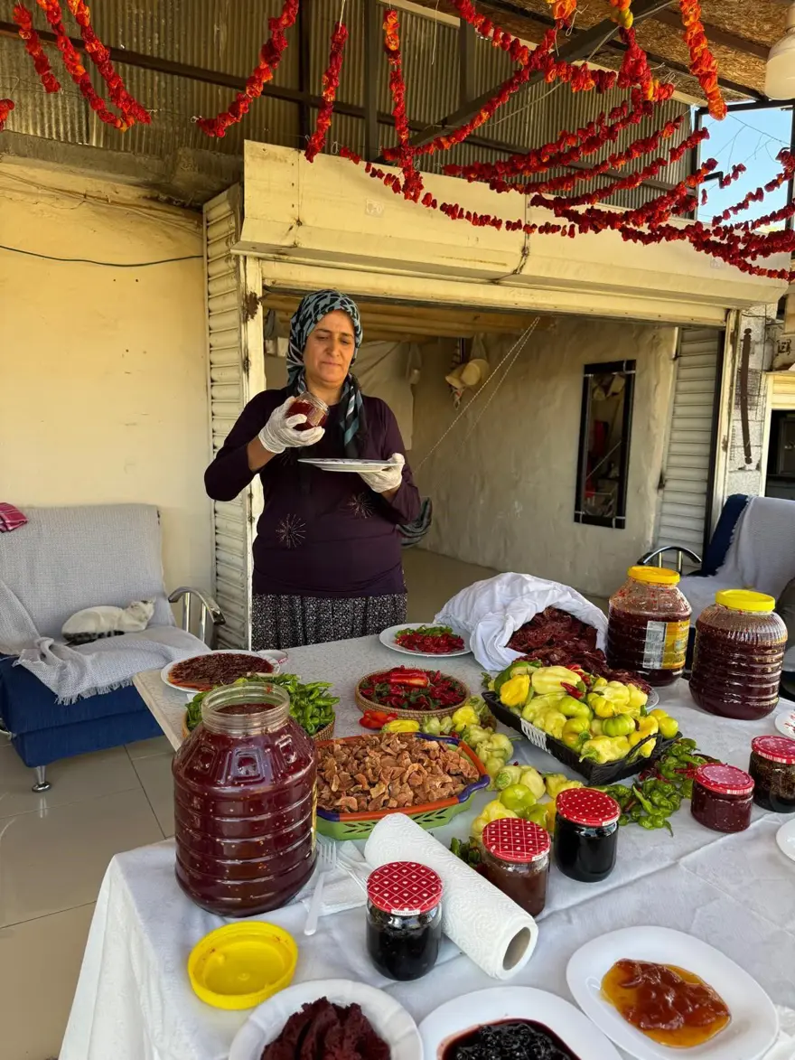 Biberden reçel yaptı şimdi şiparişlere yetişemiyor: İlginç lezzete talep fazla 1 Biberden reçel yaptı şimdi şiparişlere yetişemiyor: İlginç lezzete talep fazla 1