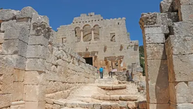 Mersin'de tarihin binlerce yıllık tanığı: Alahan Manastırı