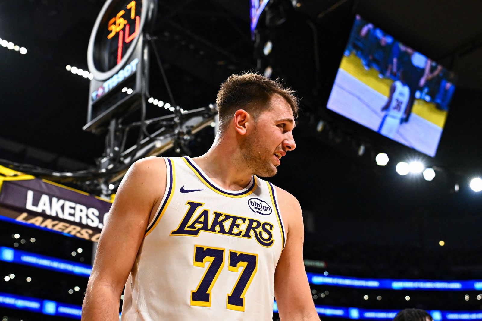 Doncic varsa sorun yok: Lakers, Miami Heat'i rahat geçti