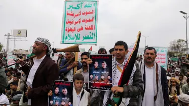 İsrail donanması Sana'yı vurdu