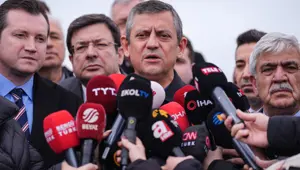 Özel, İmamoğlu'nu ziyaret etti