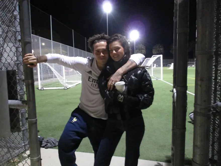 "SENİ ÇOK SEVİYORUM" 4 "SENİ ÇOK SEVİYORUM" 4