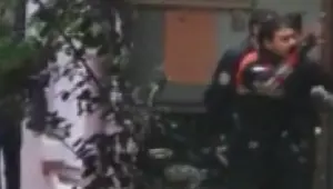 Polisten öğrenciye dayak