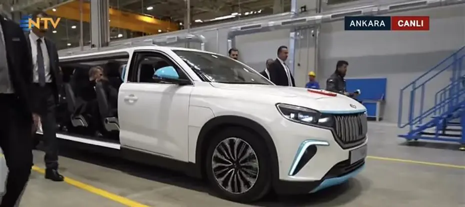 Türkiye'de tek... Erdoğan alana Togg'la geldi, özel üretim Togg ilk kez görüntülendi