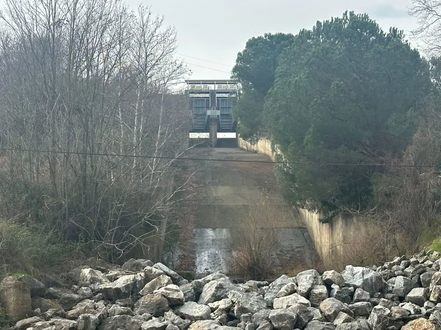 4 ŞÜPHELİ GÖZALTINA ALINDI 4