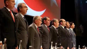 Galatasaray'da seçim hareketliliği Galatasaray'da seçim hareketliliği