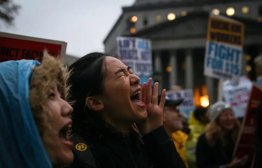 ABD'de yüzbinler sokaklara döküldü 8