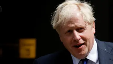 Siyasi geleceği sorgulanıyor: Boris Johnson istifa edecek mi?