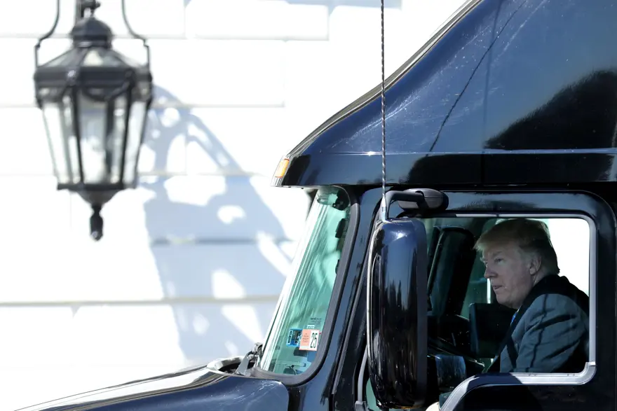 Trump TIR şoförü oldu 8