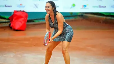 Hülya Avşar'ı yağmur dahi durduramadı