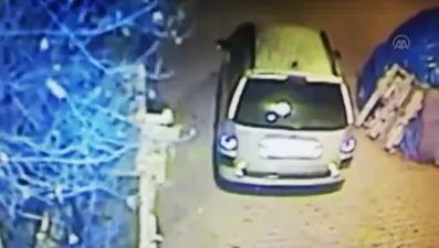 Deprem anı güvenlik kamerasında