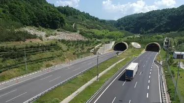 Bolu Dağı tüneli Ankara istikameti 32 gün kapalı