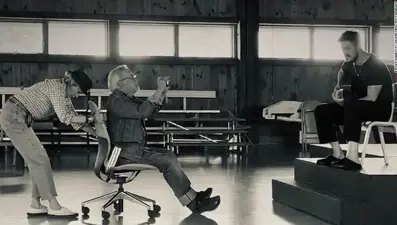 Steven Spielberg ilk kez klip çekti